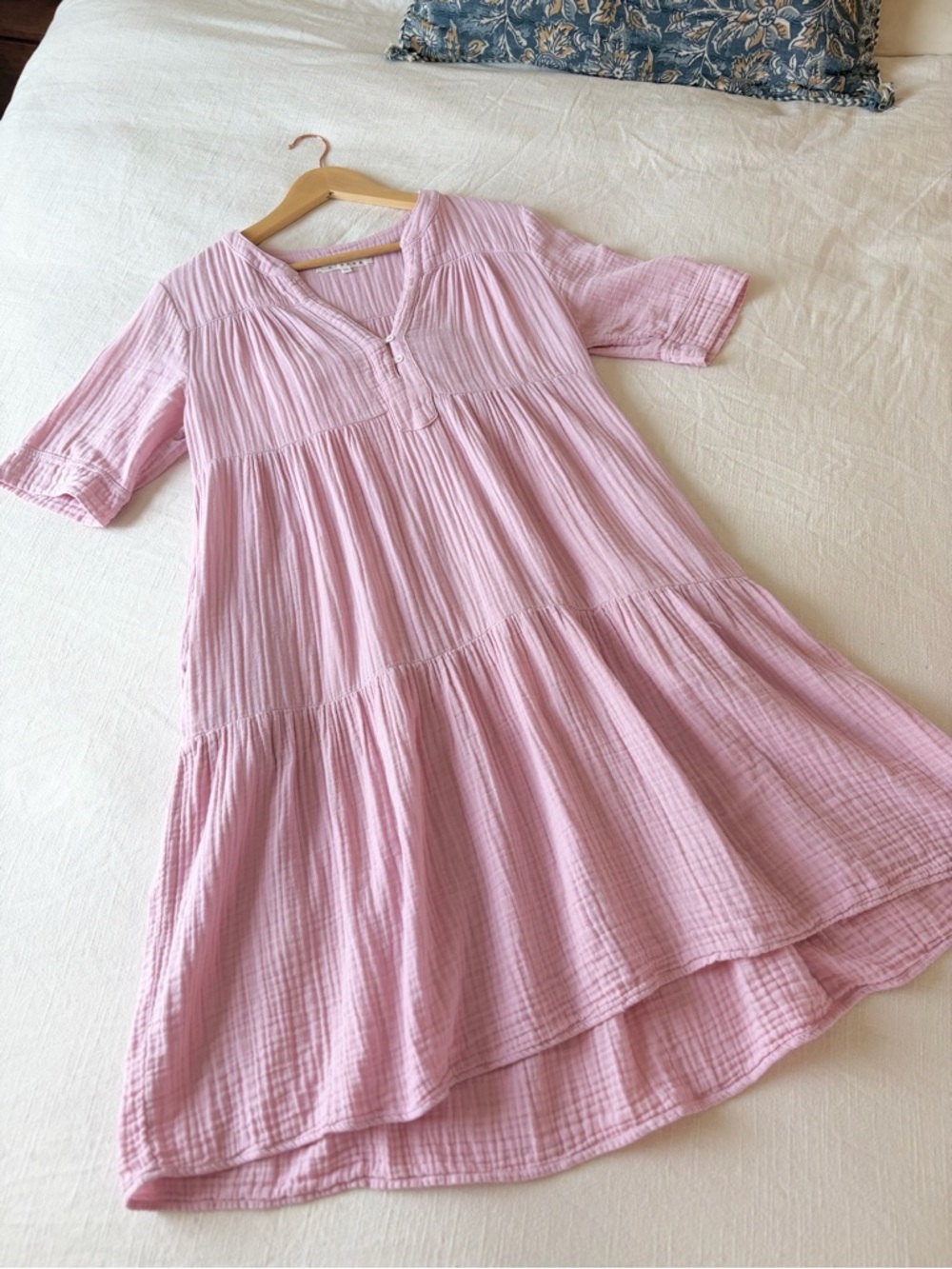 XiRENA | Pink Tiered Gauze Midi Dress